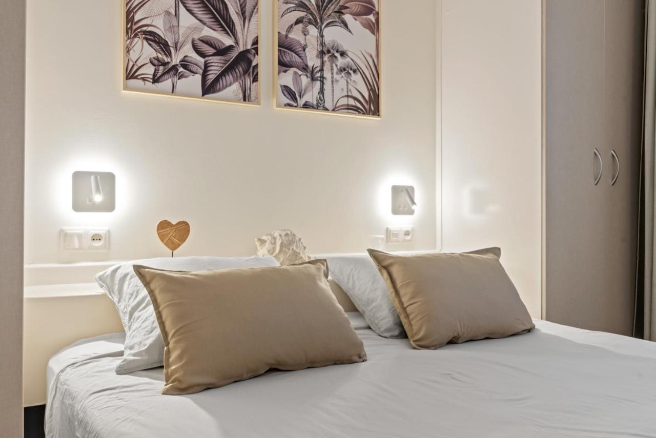 Frontline Beach Apartment Miraflores Sitio de Calahonda Екстериор снимка