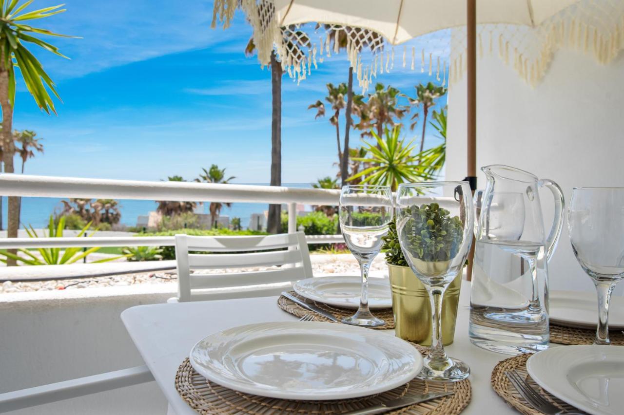 Frontline Beach Apartment Miraflores Sitio de Calahonda Екстериор снимка